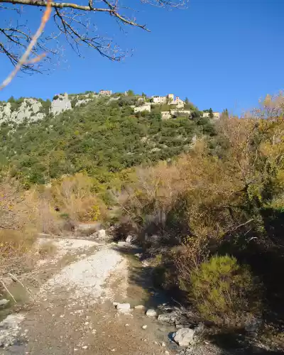 Brantes depuis le lit du Toulourenc