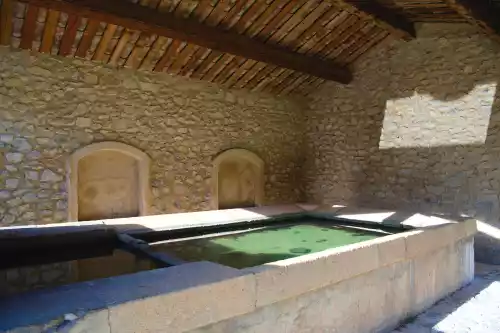 Le lavoir à Brantes